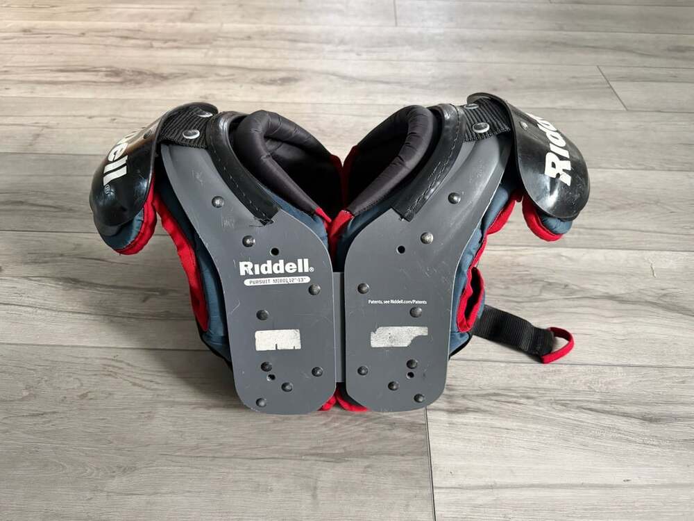 Riddell Pursuit Shoulder Pads M(80) 12"-13"